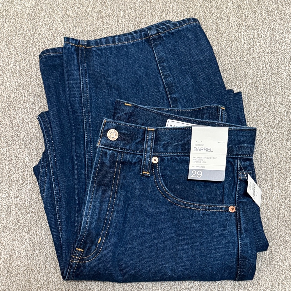 Gap Dark Rinse Barrel Jeans